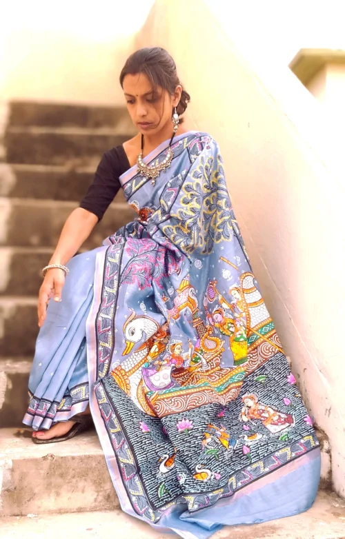 Nauka Vihar Raas Leela -Handcrafted PremiumTussar & Modal Silk Pattachitra Saree |Steel Blue - Image 6