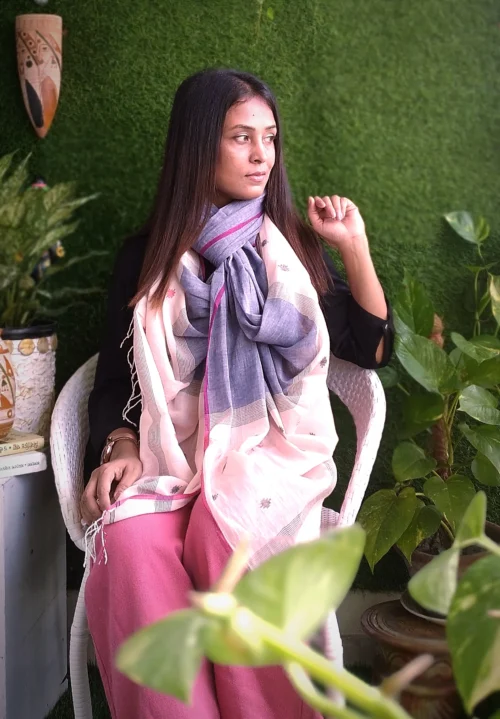 INANNA~ Handwoven Pure Jamdani Designer Stole-Your Fashionable Accessory - Image 3